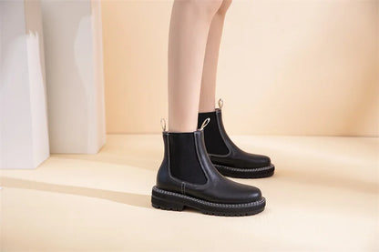 Women Winter Boots Sued Genuine Leather  New Fashion British Style Women Chelsea Boots Large Size 41　42　43 Female Ankle Boots