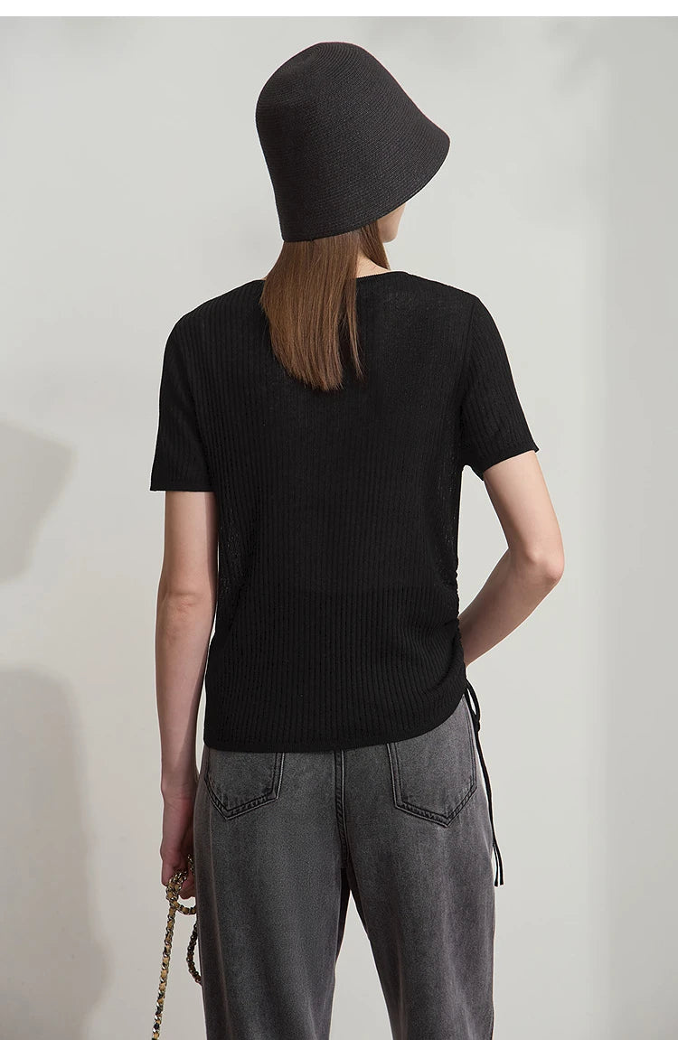 Schwarzer Damen-Pullover mit Rundhalsausschnitt und Kurzarm, Rippstrick (Rückansicht)