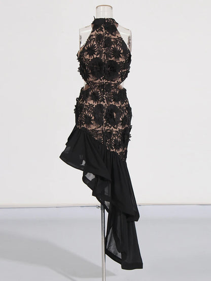 Elegantes Damenkleid mit Rundhalsausschnitt und langen Ärmeln – figurbetontes Design mit transparenten Patchwork-Details