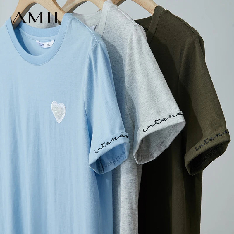 Damen T-Shirt im minimalistischen Stil mit bestickten Liebesperlen für den Sommer