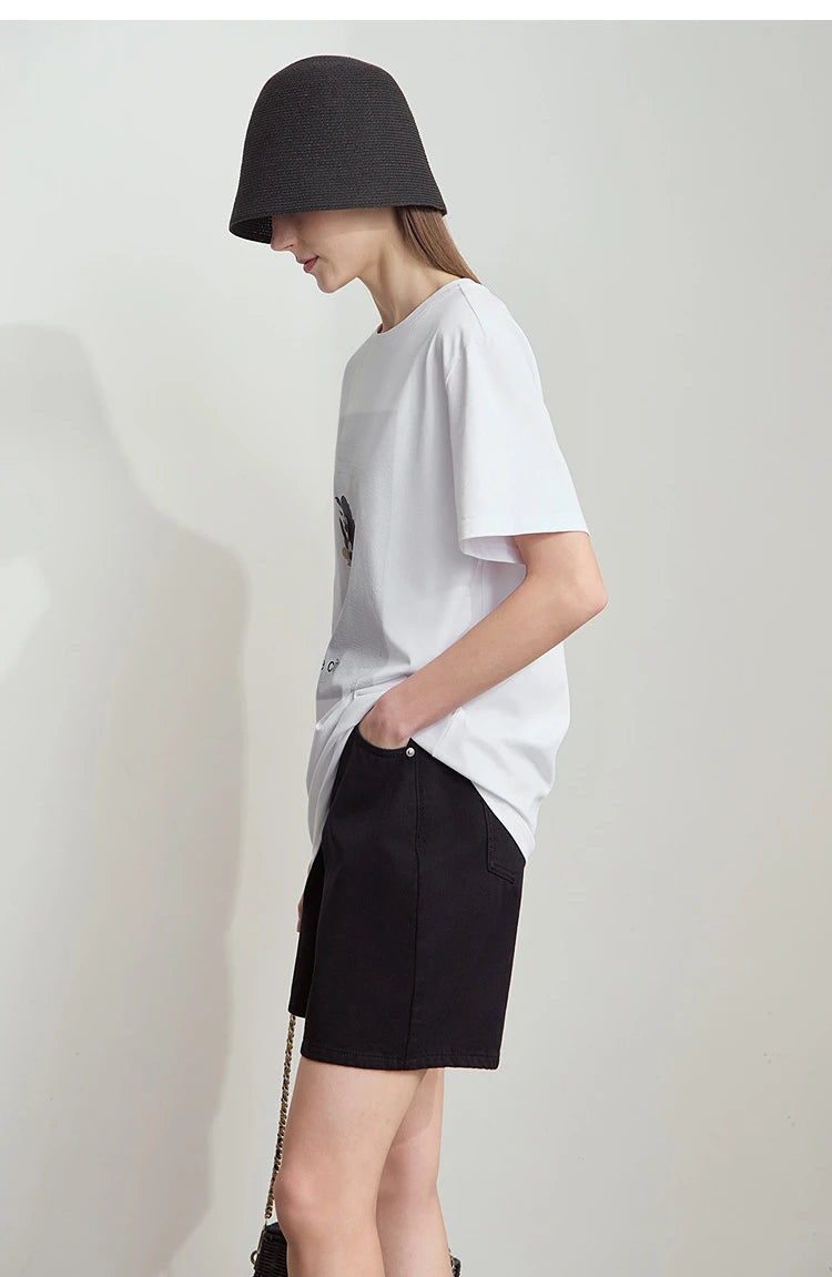 Damen T-Shirt mit minimalistischem O-Ausschnitt und Pailletten-Verzierung