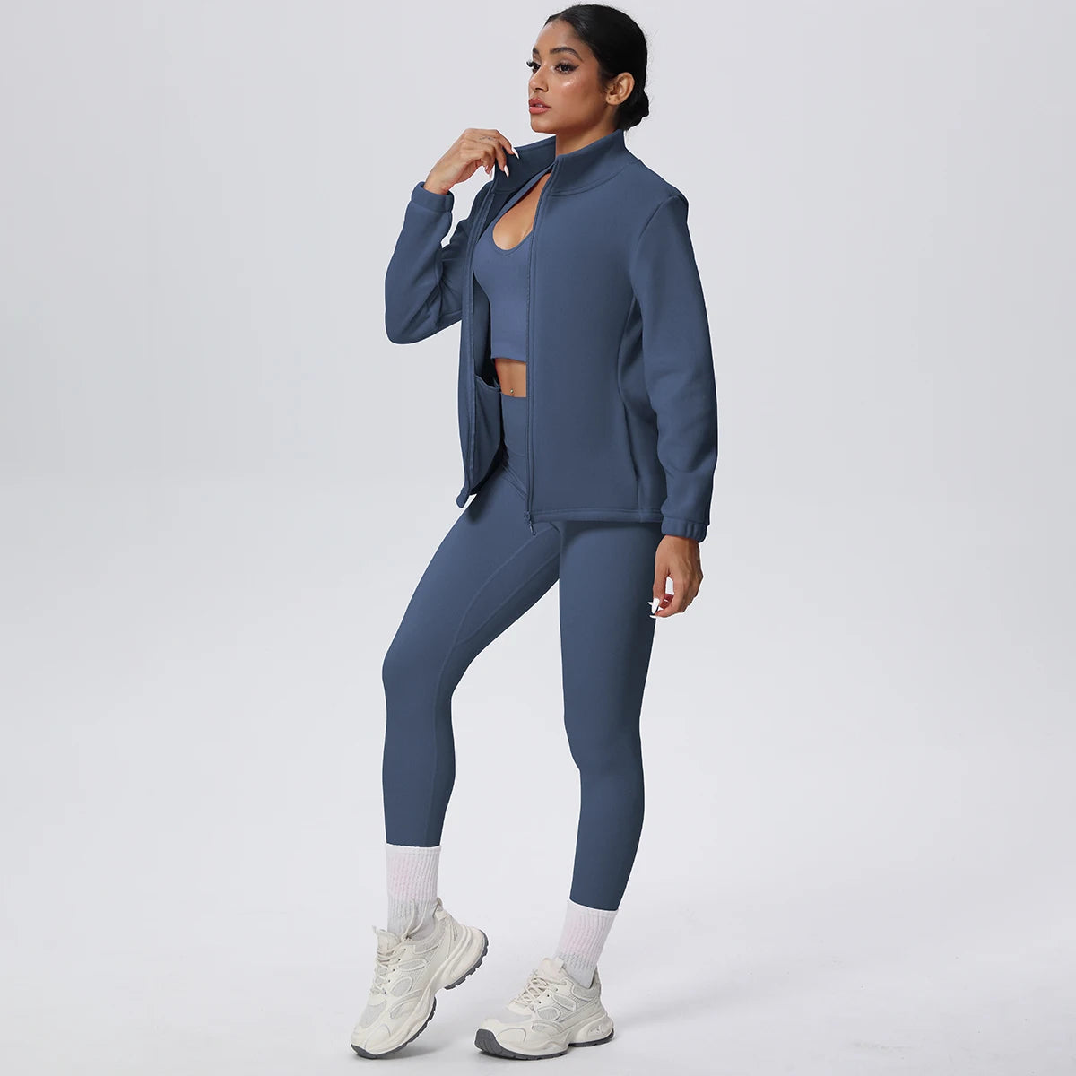 Damen-Yoga-Set mit Reißverschluss-Hoodie und Leggings, Sport-Outfit in blau mit Cut-out-Detail
