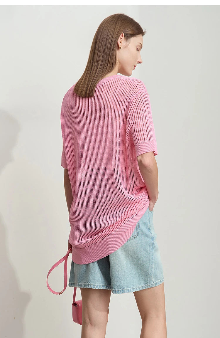 AMII pinker Kurzarm-Strickpullover in Rückansicht, weite Passform