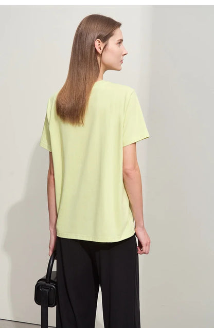 Damen T-Shirt im Minimalismus-Stil mit O-Ausschnitt und Stickerei