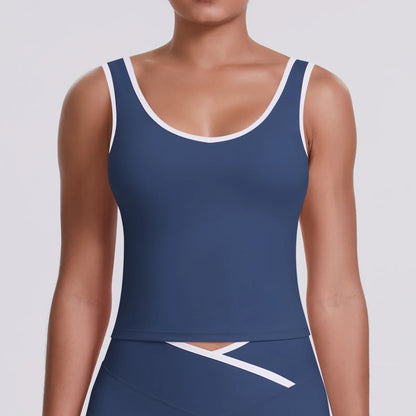 Crop-Top in Dunkelblau, Racerback mit weißem Rand und dekorativer Naht
