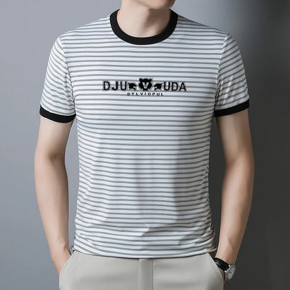 Herren T-Shirt mit Hot Stamp im lässigen Streifendesign für Social Events