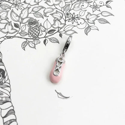 Ballettschuh-Charm, rosa Email, silberner Schaft; Ansicht von oben