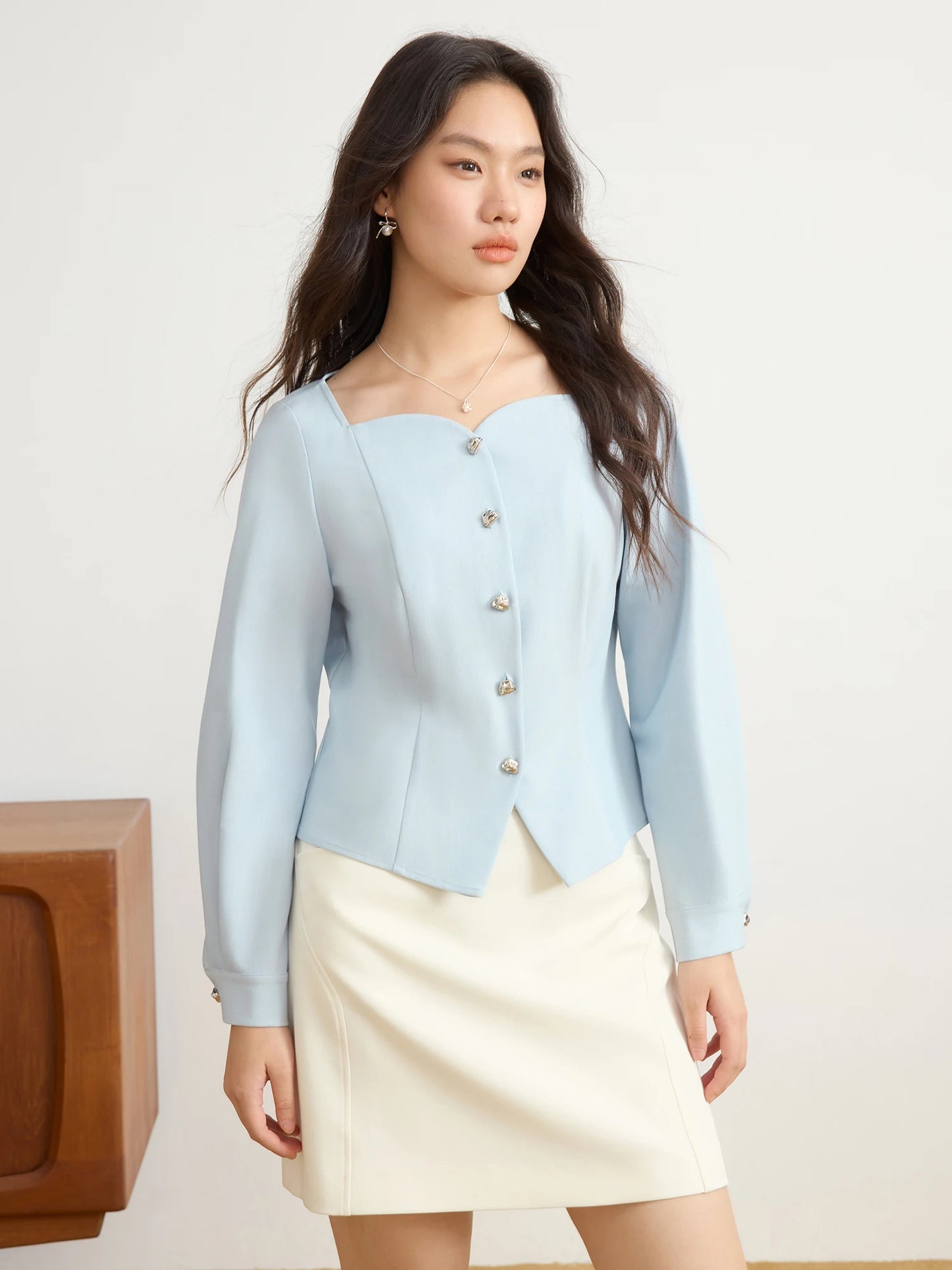 Langärmlige Damenbluse aus 100% Baumwolle in Blau und Pink – ideal für den Herbst und den Arbeitsalltag