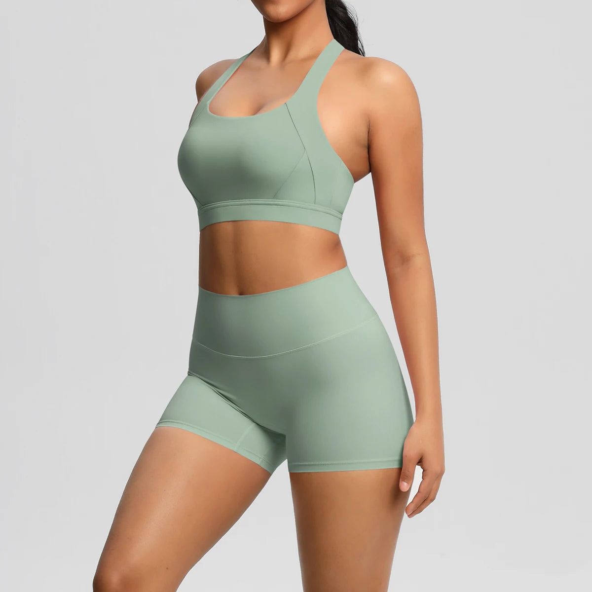 Damen-Sportset mit Crop Top und Shorts, hellgrün, nahtbetont