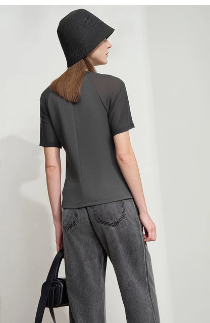 Damen Top im minimalistischen Stil mit O-Ausschnitt und schmaler Passform