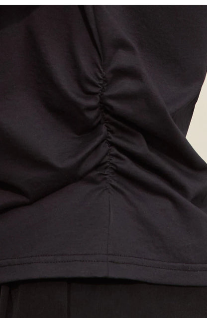 Damen T-Shirt im minimalistischen Stil aus leichtem elastischen Baumwollstoff