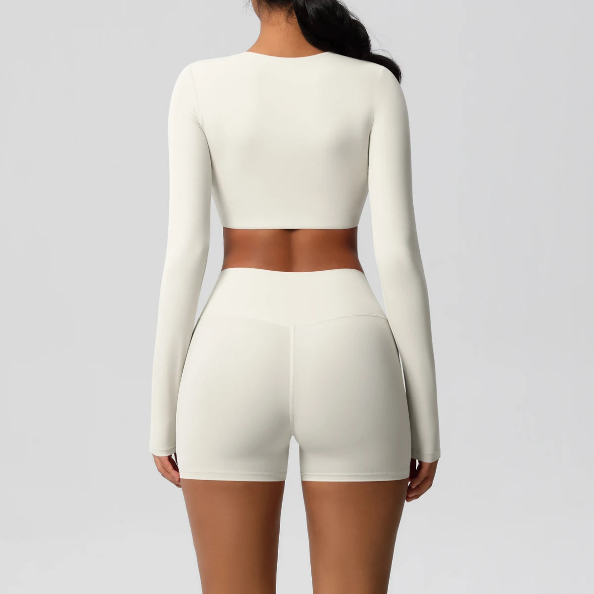 Damen Gym-Set (Quick-Dry): Crop-Top und Shorts, Hellivory (Rückansicht)