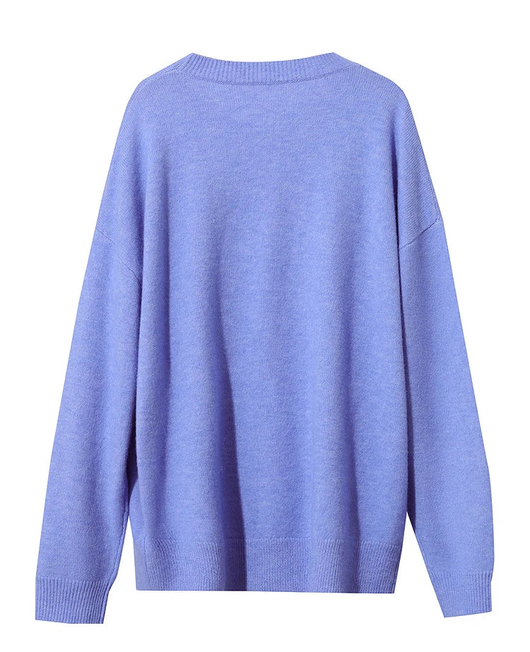 Lila Strickpullover Rückansicht mit Rundhalsausschnitt und langen Ärmeln