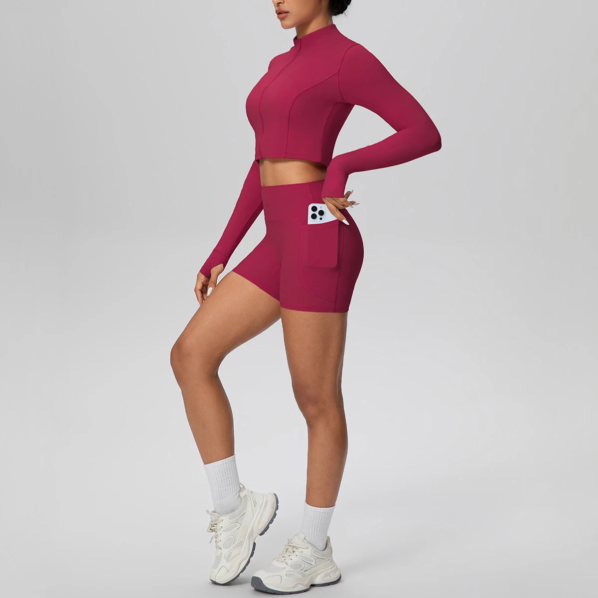 Damen-Yoga-Set mit Reißverschluss: weinrotes Crop-Top und Shorts, seitlich