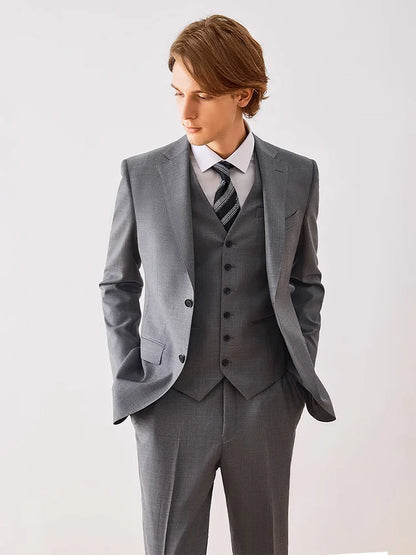 Herrenanzug-Set aus Wolle in Tiefblau – Einreihiger Blazer mit Weste und Hose für formelle Anlässe und Alltag im Slim-Fit-Stil