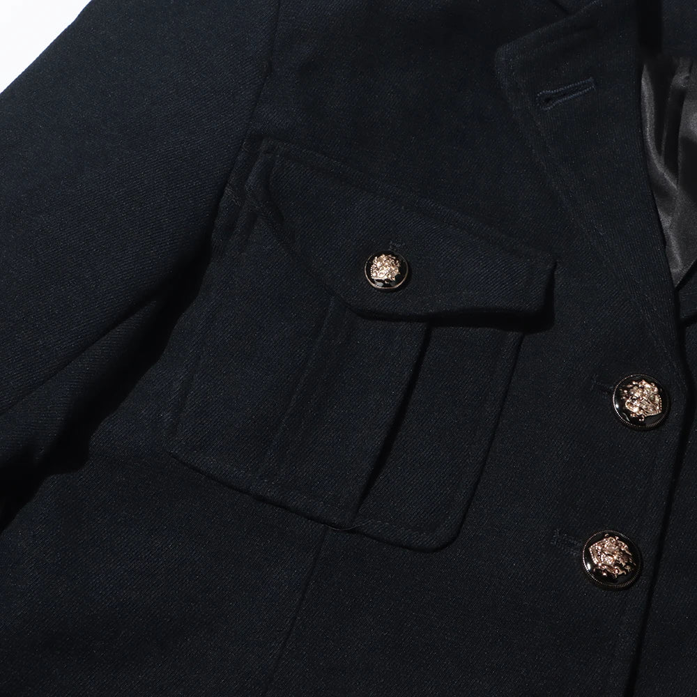 Elegantes Damen-Kleid mit Karomuster, Reverskragen und langen Ärmeln – figurbetontes Patchwork-Design mit Knopfleiste.