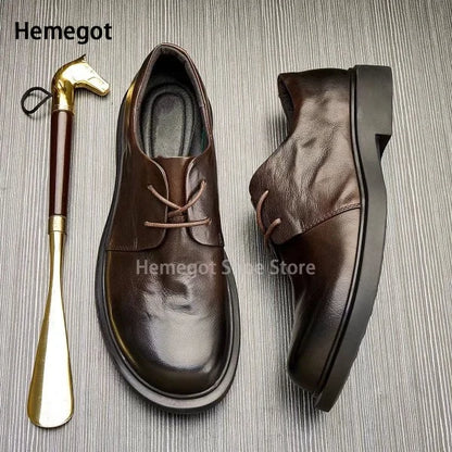 Herren-Board-Sneaker, dunkelbraunes Leder, Schnürschuhe, breite Sohle, Detailansicht