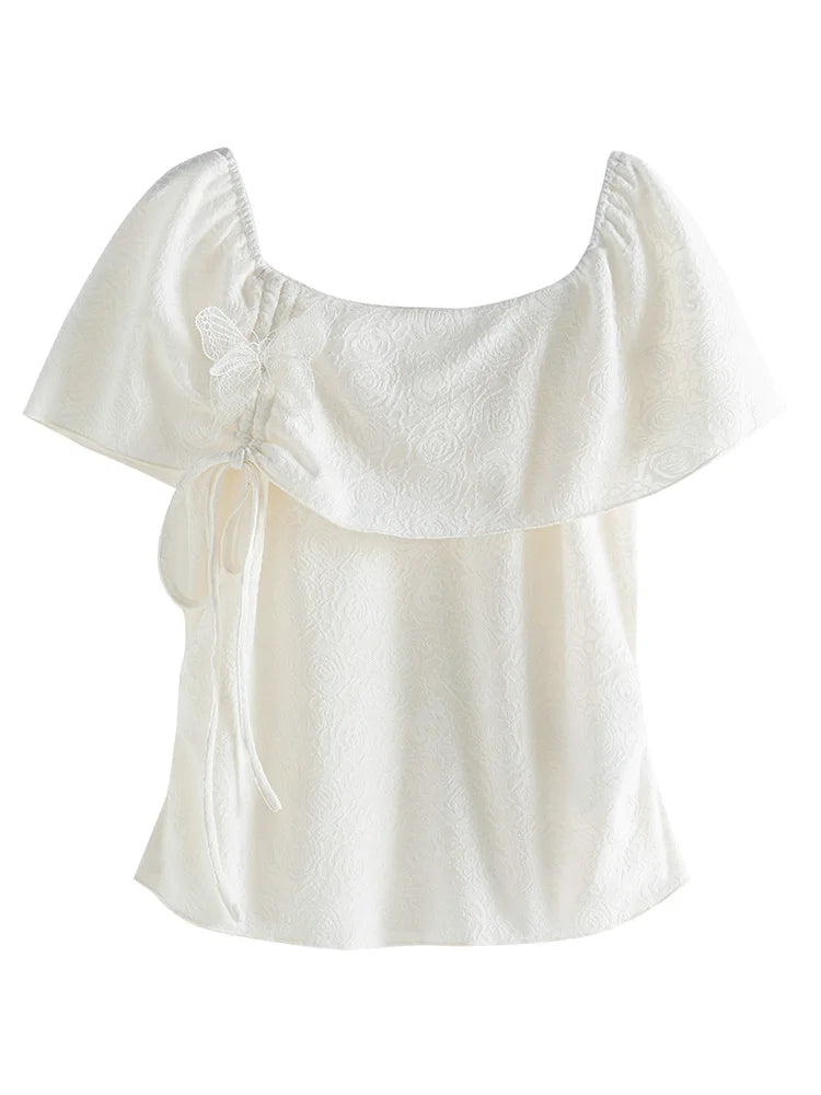 Einfaches Damen-T-Shirt mit Rundhalsausschnitt und klassischer Farbkombination – ideal für den Frühling