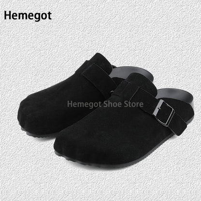 Schwarzer Veloursleder-Slipper mit Riemen und rechteckiger Schnalle