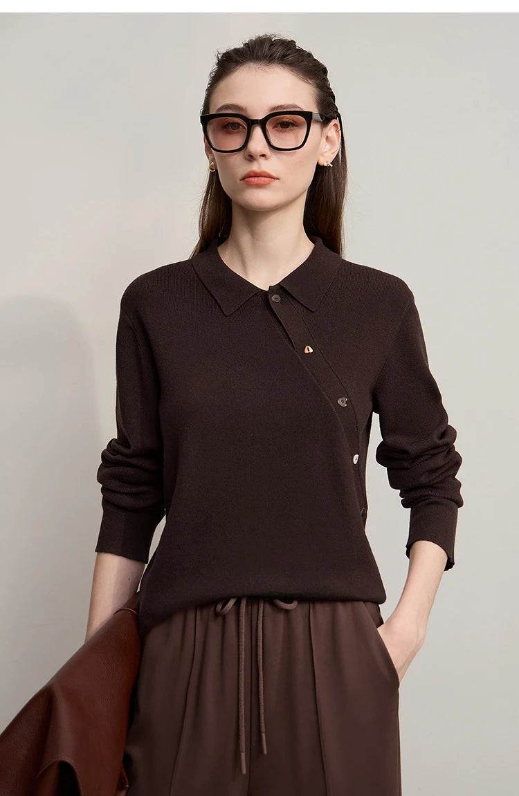 Dunkelbrauner Damen-Strickpullover mit Knopfleiste und langem Ärmel, Frontansicht