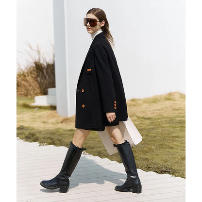 Damen Wollmantel im minimalistischen Design mit umlegekragen für den Winter