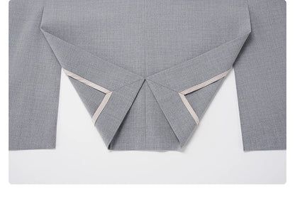 Schlanker Herren-Blazer im klassischen europäischen Stil mit hellbraunem Karomuster – ideal für Hochzeiten und formelle Anlässe