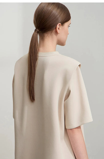 Damen T-Shirt im minimalistischen Stil mit lässigem O-Ausschnitt und Kunstdruck