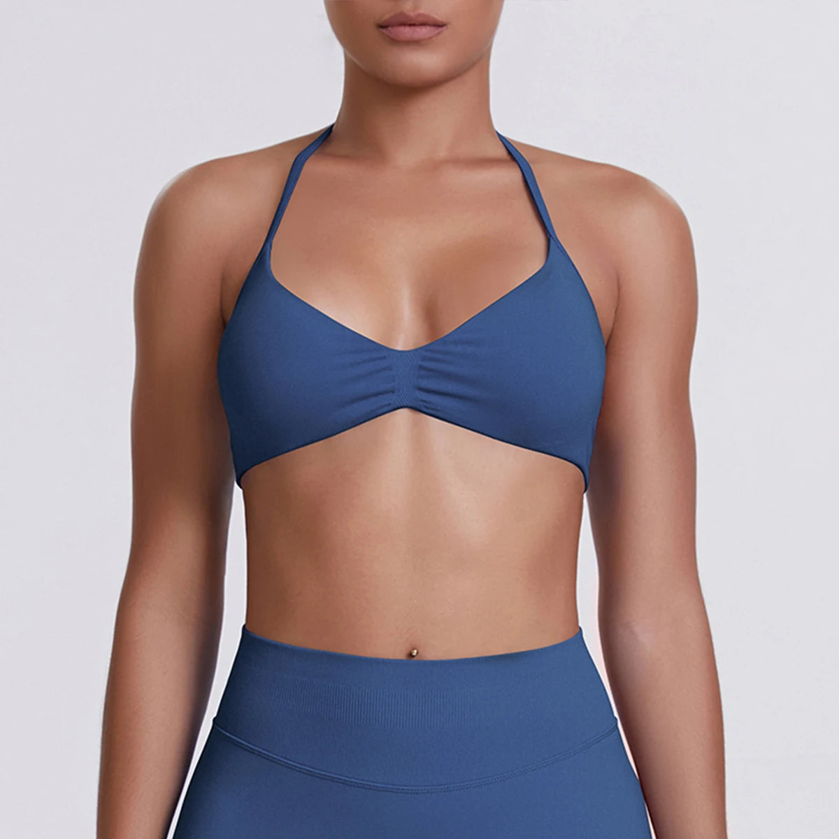 Yoga-BH mit V-Ausschnitt und schmalen Trägern, navyblau