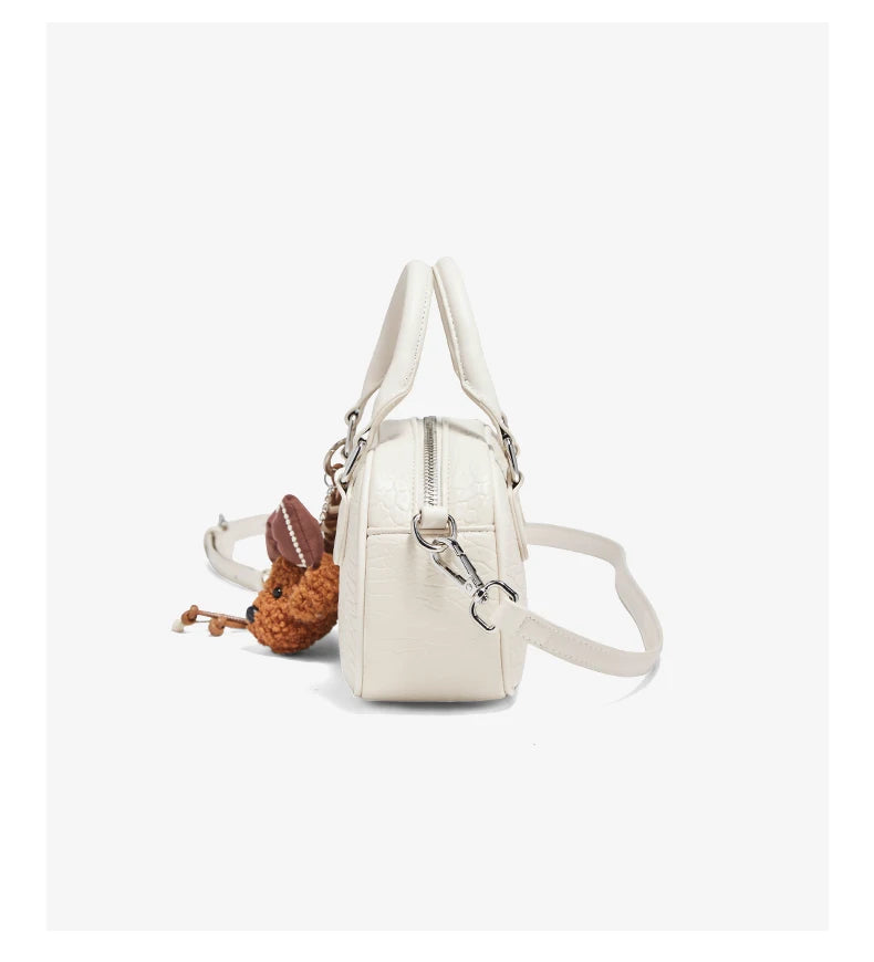 Damen Handtasche Aus Soft Leateh Im Boston Stil Mit Crossbody Anhänger