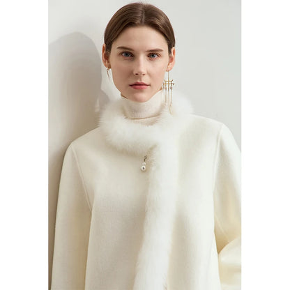 Damen Wollmantel im minimalistischen Design mit doppelseitigem Fuchshaarkragen