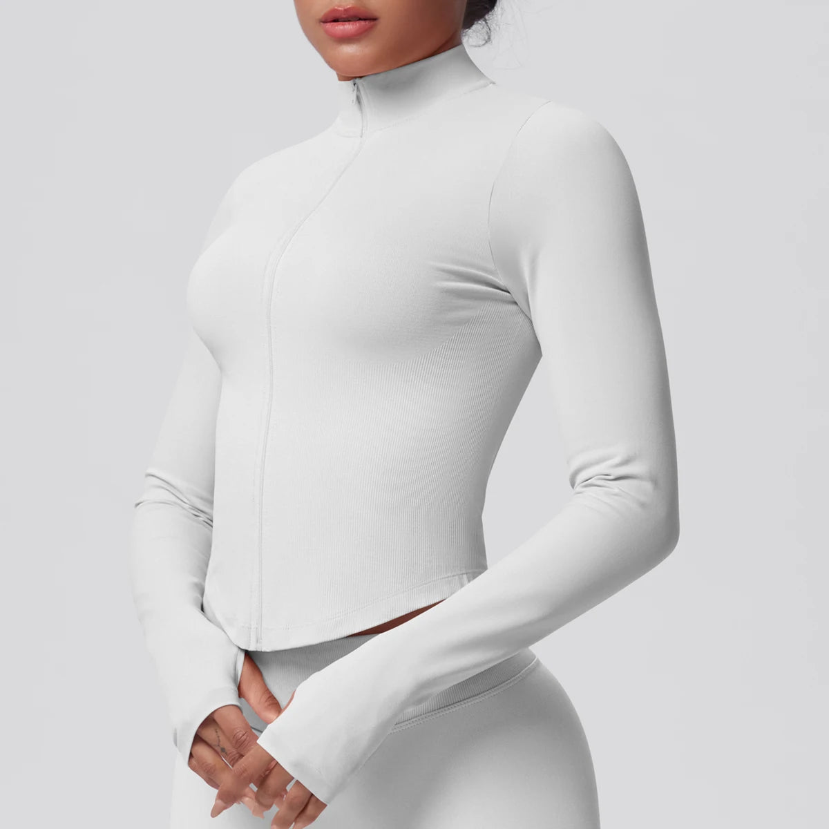 Damen Yoga-Jacke in Weiß mit Stehkragen und durchgehendem Reißverschluss, lange Ärmel
