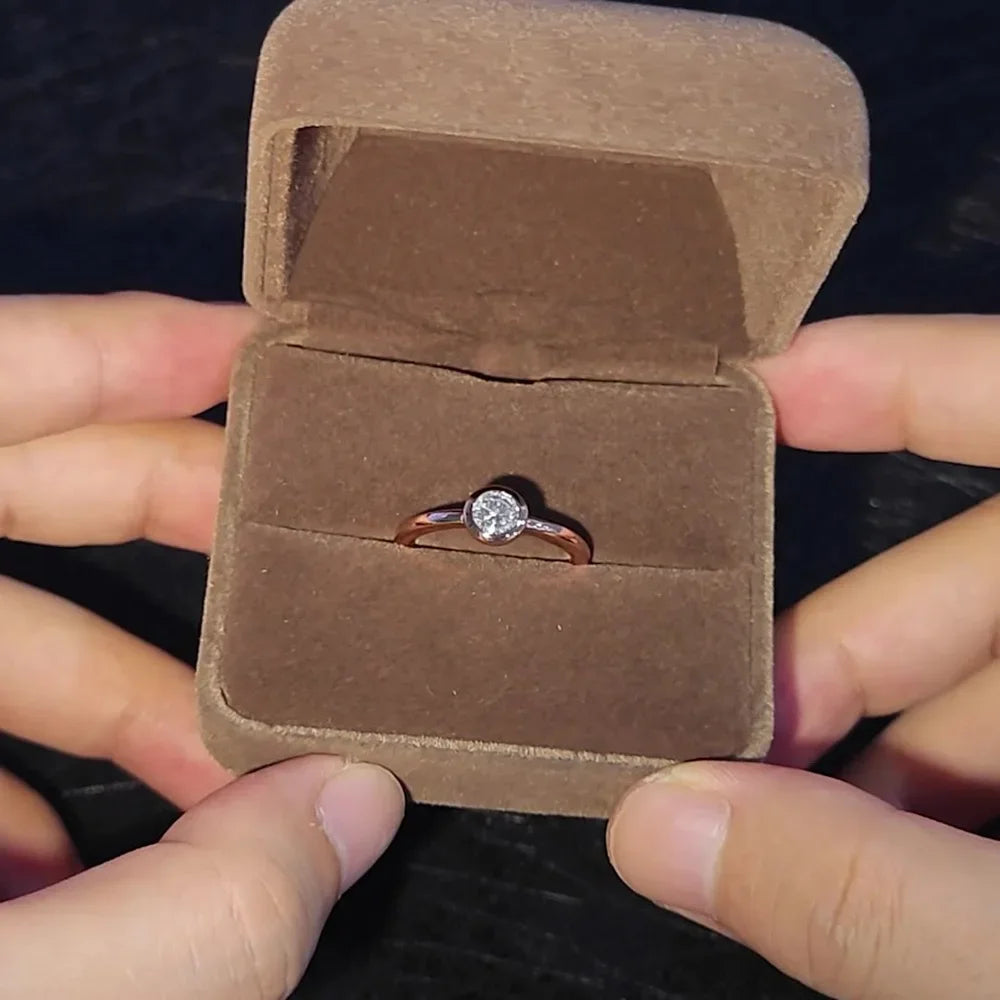 Damen-Schmuckset Halskette Ohrringe und Ring mit Moissanit