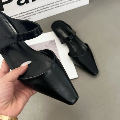 AIYUQI Frauen Maultiere 2025, Frühjahr Neue Closed Toe Frauen Maultiere Spitz Halbe hausschuhe Für Frauen Niedrigen absätzen Mode weibliche Hausschuhe