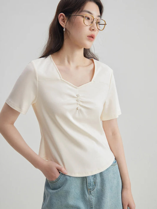 Vielseitige, romantische Damenbluse aus erfrischendem Chiffon – ideal für den Sommer.