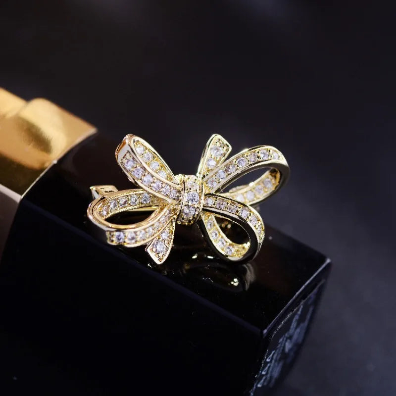 Brosche Schleife Kristall Perle Glänzend Boutique Geschenk Damen
