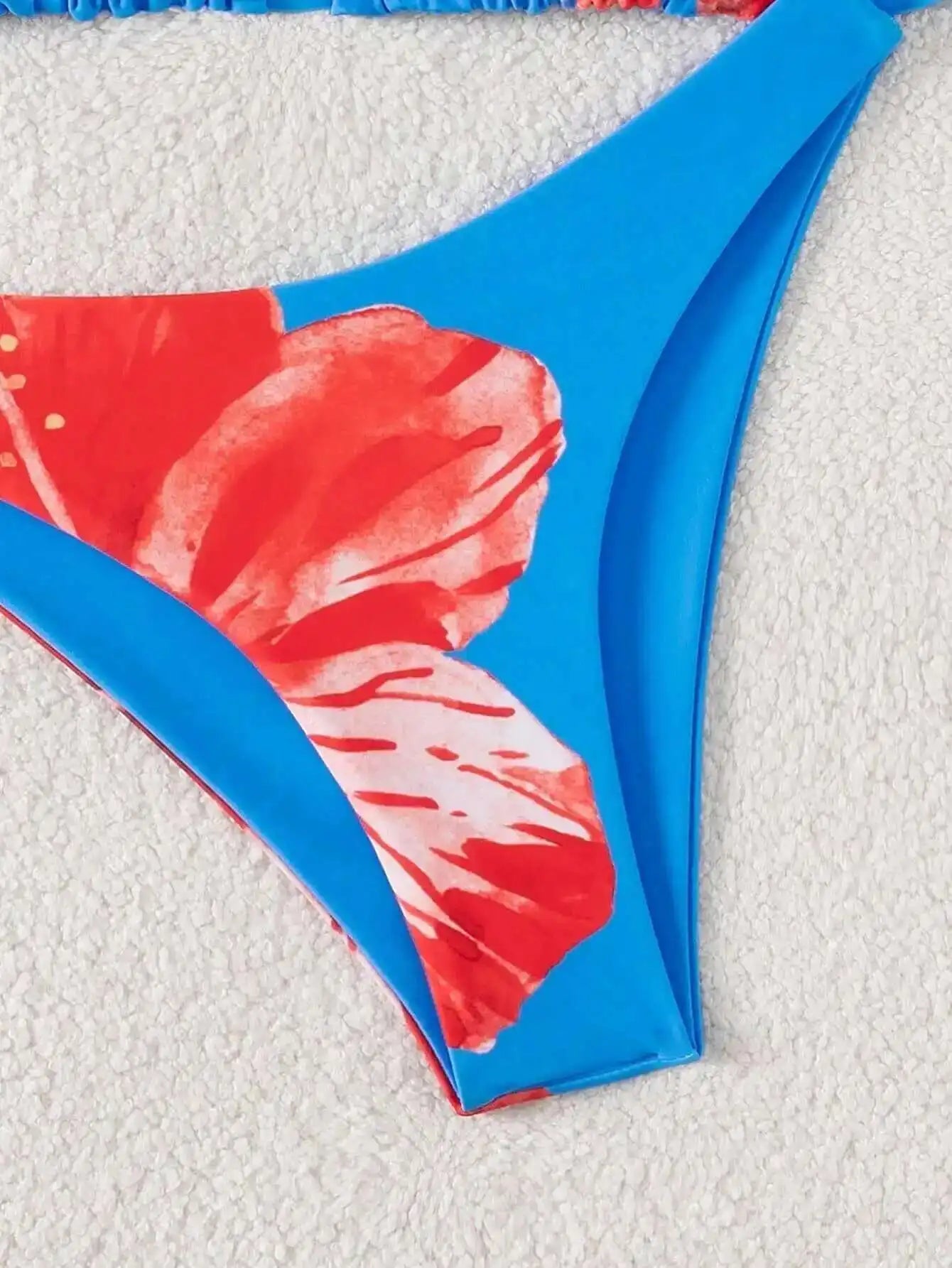 Glamouröses Damen-Bikini-Set mit Push-up-Effekt und glänzendem Design – perfekt für den Strand oder Pool