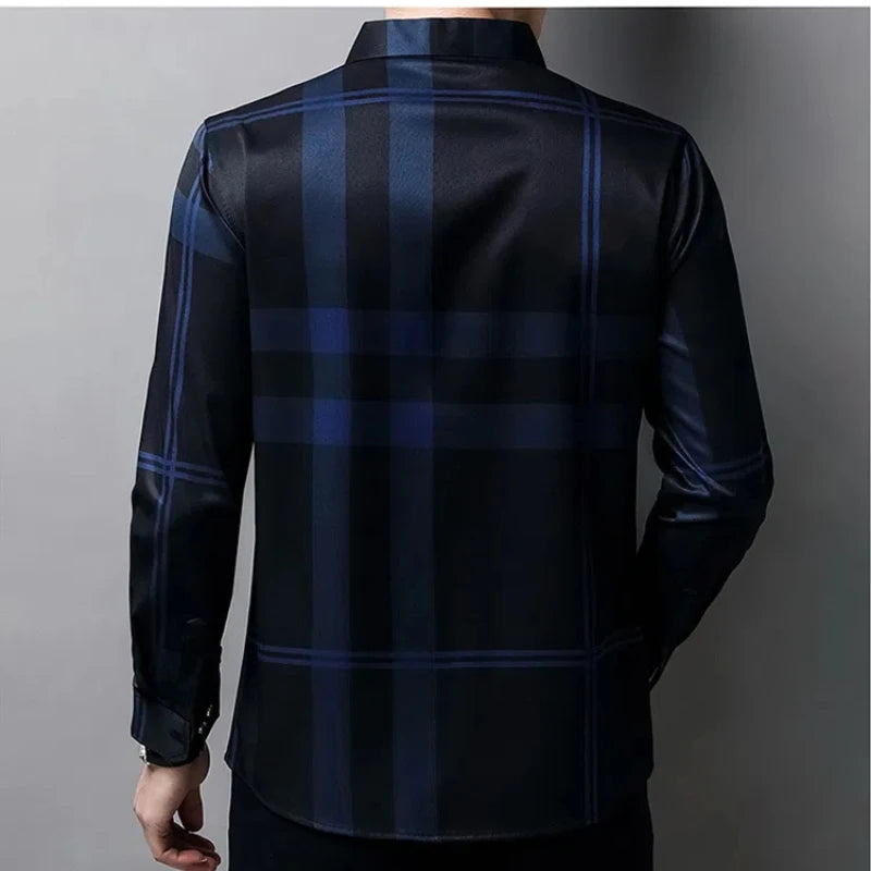 Langarm-Hemd aus Maulbeerseide mit Streifen und echtem Brusttaschendetail – ideal für Herren im Frühling und Herbst