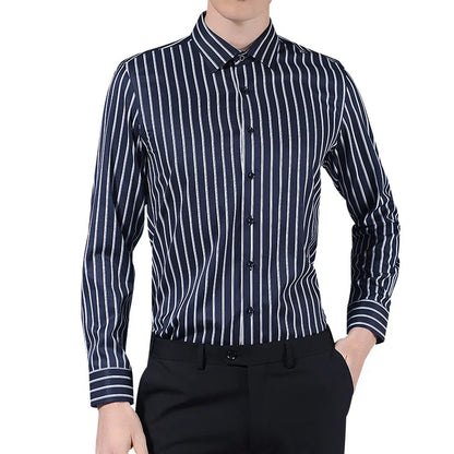 Langarm-Hemd für Herren in Weiß – formell und lässig, koreanischer Stil mit Tasche, ideal für Business und Freizeit.