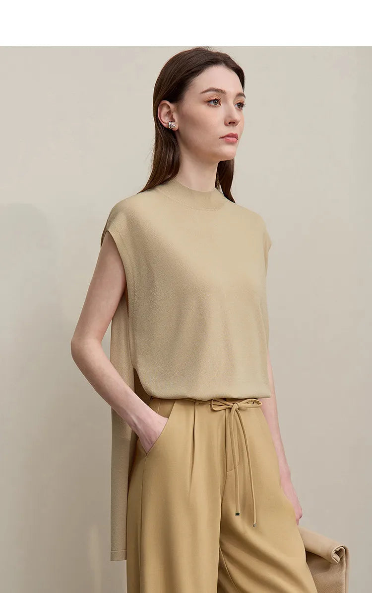 Beiger Damen-Strickpullover mit kurzem Arm und Stehkragen, locker fallend