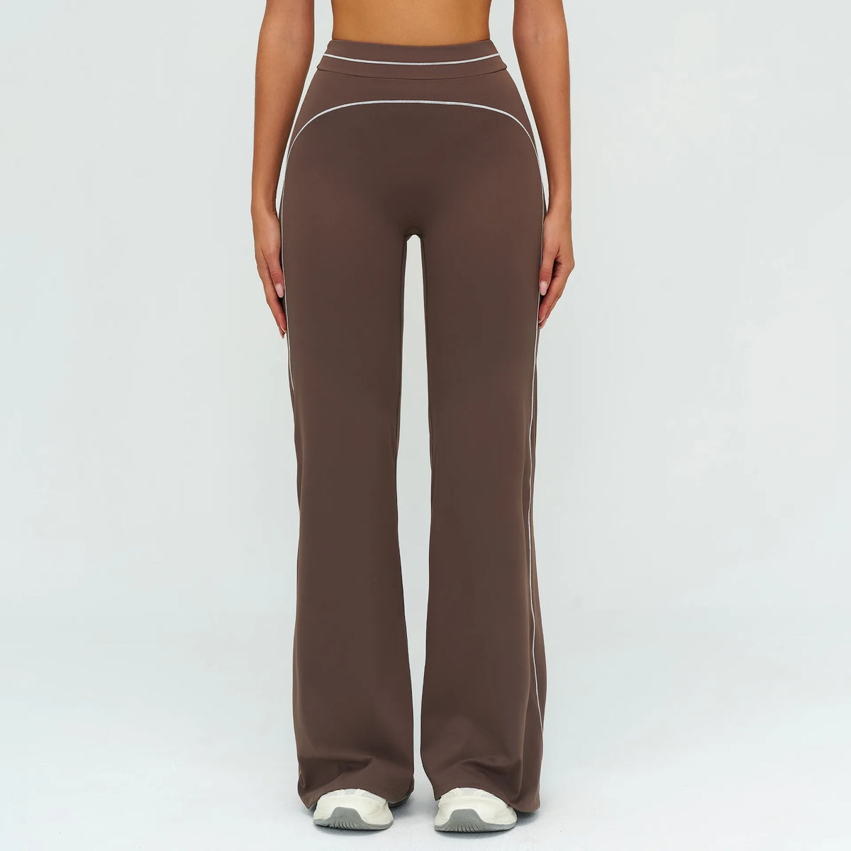 Damen Yoga-Hose mit hoher Taille, weitem Bein, braun mit hellen Kontrastnähten