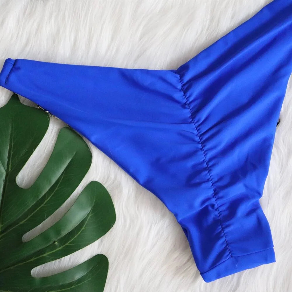 Schwarzes Bikini-Set mit Blumenmuster und Push-up-Effekt – verführerische Bademode für Strand und Pool