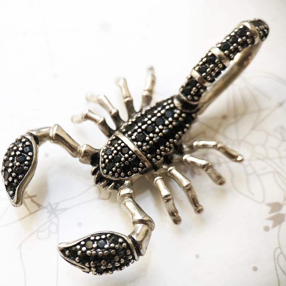 Damen-Charm-Anhänger Skorpion schwarz Rebel II aus Sterlingsilber