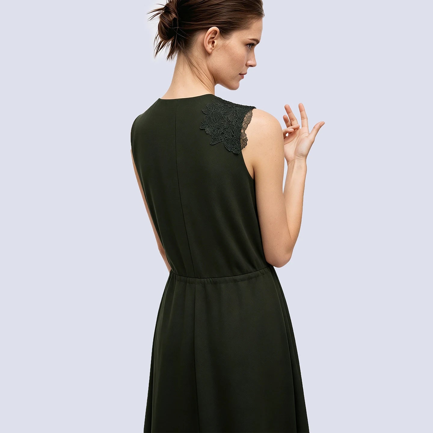 Elegantes Damenkleid Mit Kordelzug Tiefem V Ausschnitt Für Berufstätige