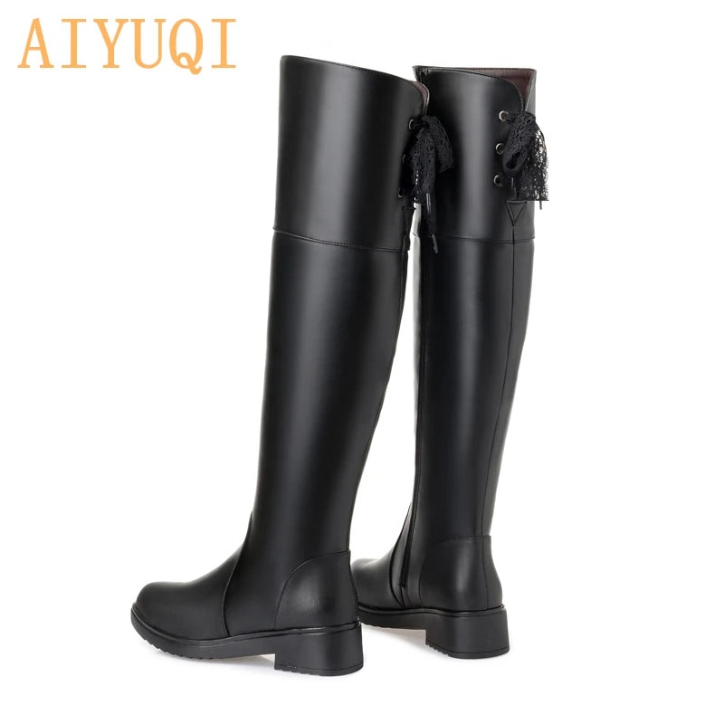 Frauen Stiefel aus echtem Leder im modischen Oberschenkelhohen Design