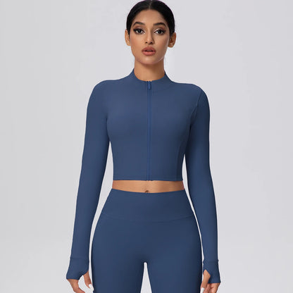 Sportliches Damen-Zipper-Top in Navy mit Stehkragen und Daumenlöchern, Vorderansicht