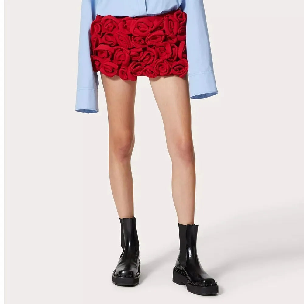 Ärmelloses Damenkleid mit quadratischem Ausschnitt und Applikationen – elegantes, rückenfreies Design mit hoher Taille