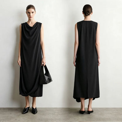 Ärmelloses Sommerkleid in Schwarz, drapierter Ausschnitt, Vorder- und Rückansicht
