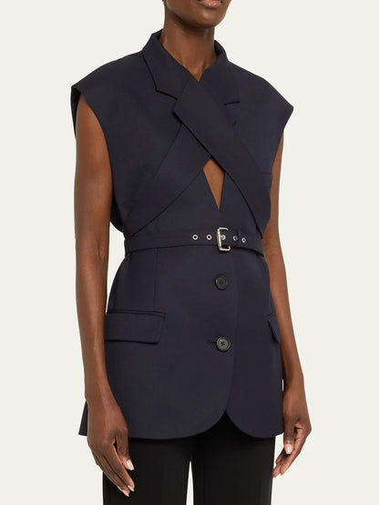 Elegantes ärmelloses Minikleid mit Rundhalsausschnitt und Pailletten-Patchwork für Damen – figurbetont und mit Schleifendetail.
