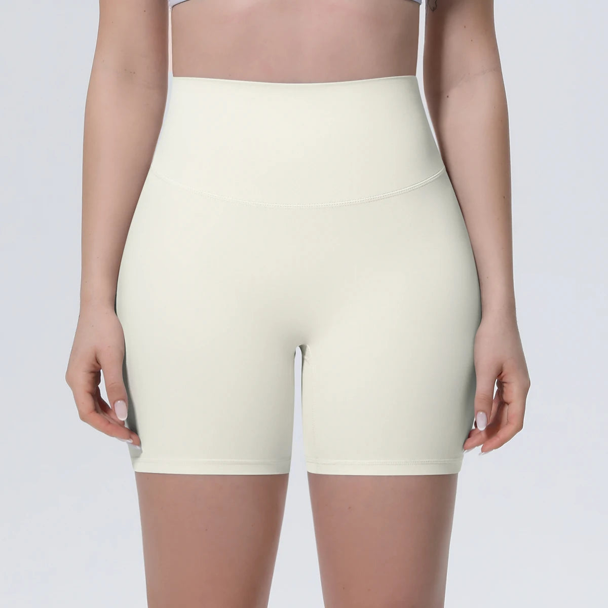 Hellbeige High-Waist-Yogashorts für Damen, kurz, enganliegend, glatte Beinlinie