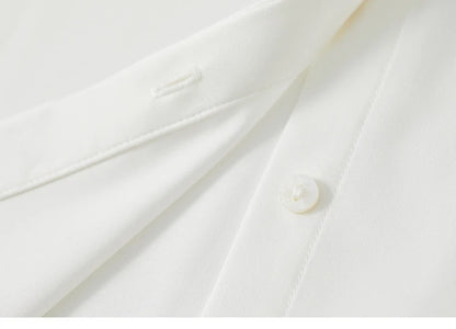 Hochwertige Satinbluse für Damen mit V-Ausschnitt und Prinzessärmeln – ideal fürs Büro.